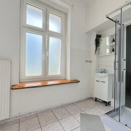 Square Room - 20 Minutes To Gdansk Old Town & Seaside Buitenkant foto
